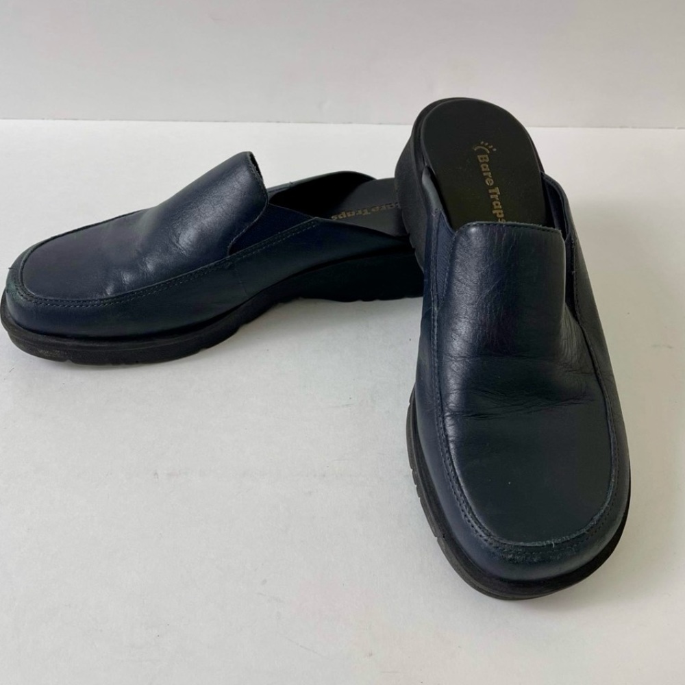 Bare Traps Navy Slip-on Leather Loafers, Women’s Size 8.5 - Picture 9 of 9